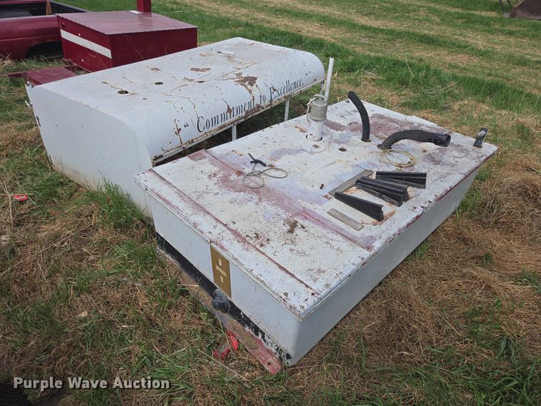 image for item FM7510 Tank