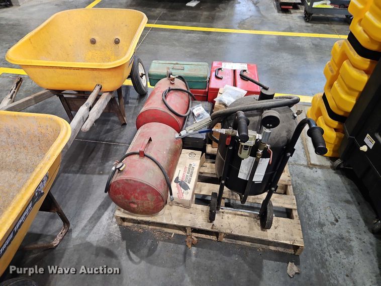 image for item FN5594 Tools