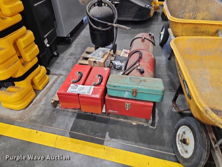 image for item FN5594 Tools