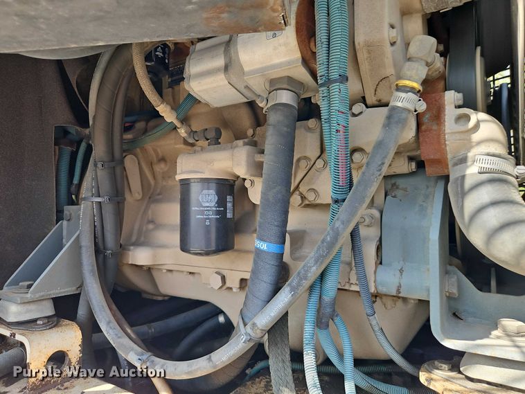 image for item FN5598 1999 Elgin Pelican street sweeper