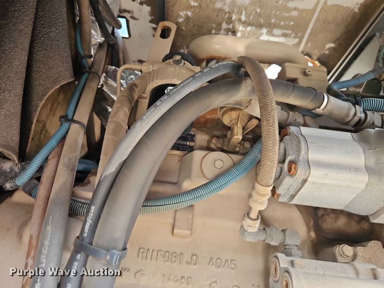 image for item FN5598 1999 Elgin Pelican street sweeper