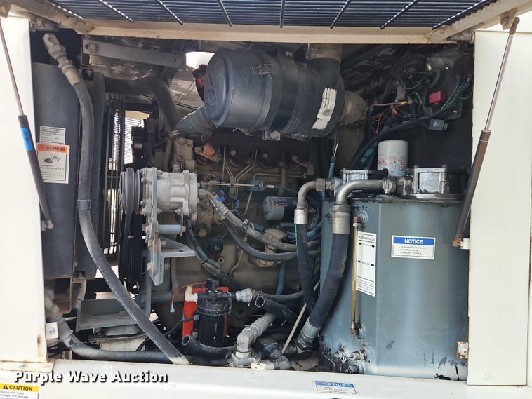 image for item FN5598 1999 Elgin Pelican street sweeper