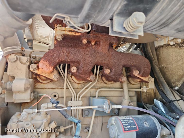 image for item FN5598 1999 Elgin Pelican street sweeper