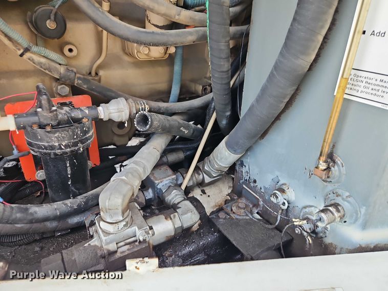 image for item FN5598 1999 Elgin Pelican street sweeper