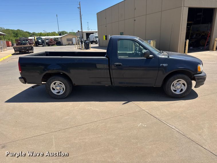 image for item MX9057 2001 Ford F150 pickup truck