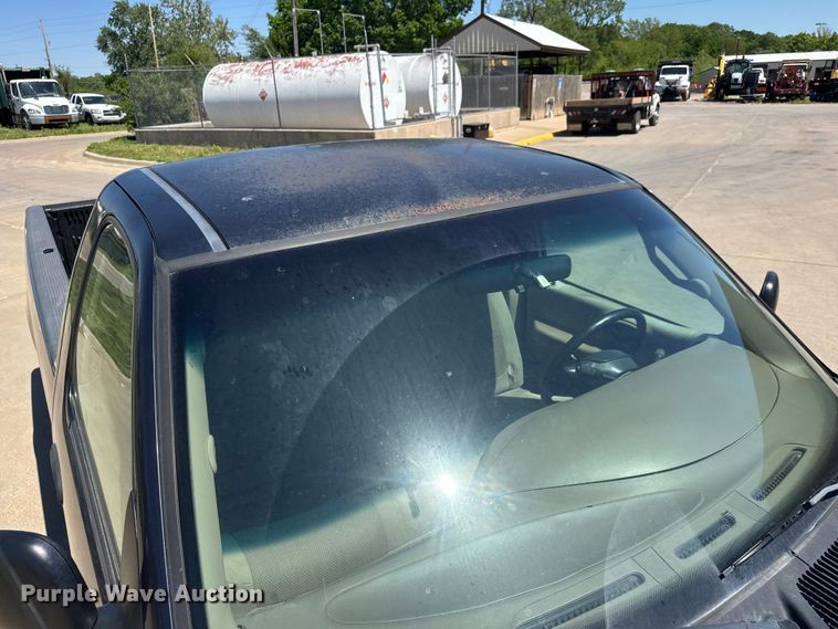 image for item MX9057 2001 Ford F150 pickup truck