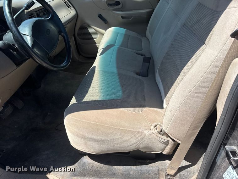 image for item MX9057 2001 Ford F150 pickup truck