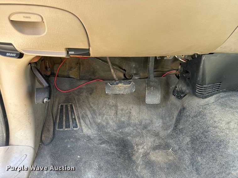 image for item MX9057 2001 Ford F150 pickup truck