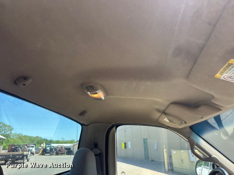 image for item MX9057 2001 Ford F150 pickup truck