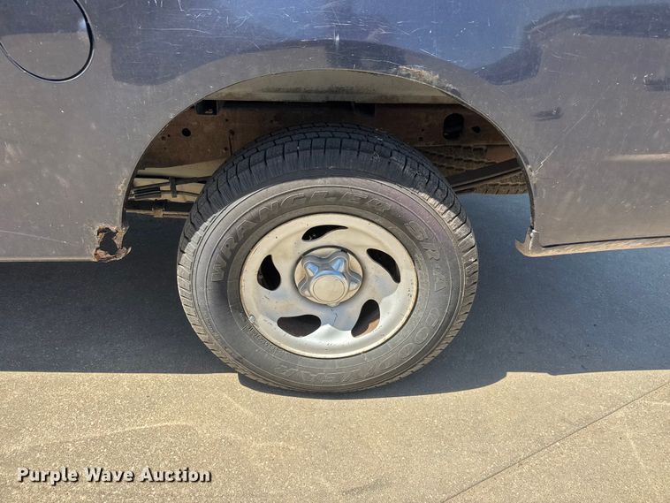 image for item MX9057 2001 Ford F150 pickup truck