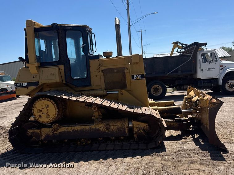 image for item MX9058 1991 Caterpillar D4H LGP dozer