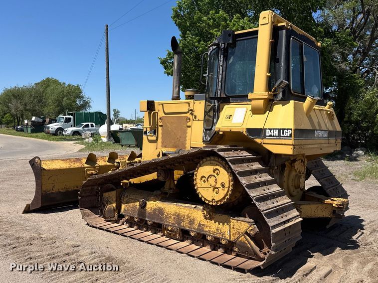 image for item MX9058 1991 Caterpillar D4H LGP dozer