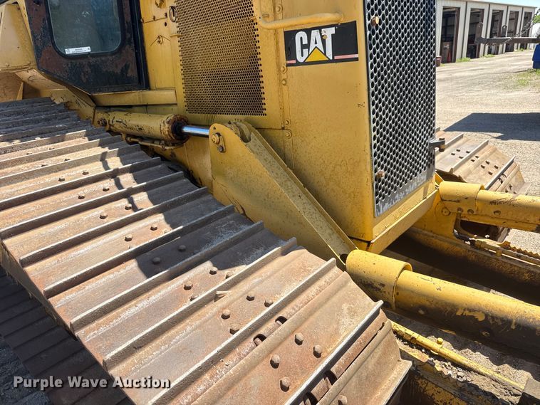 image for item MX9058 1991 Caterpillar D4H LGP dozer