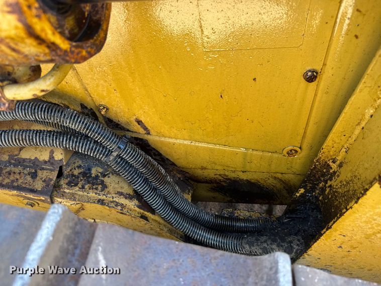 image for item MX9058 1991 Caterpillar D4H LGP dozer