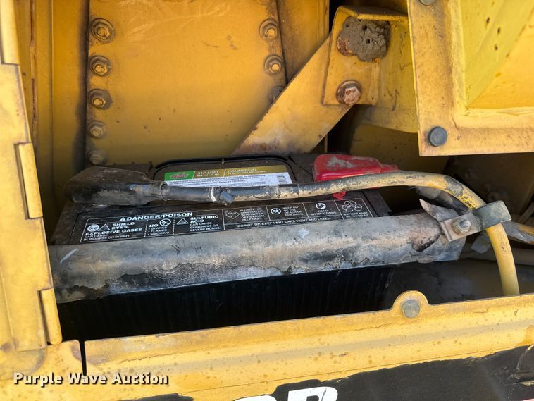 image for item MX9058 1991 Caterpillar D4H LGP dozer