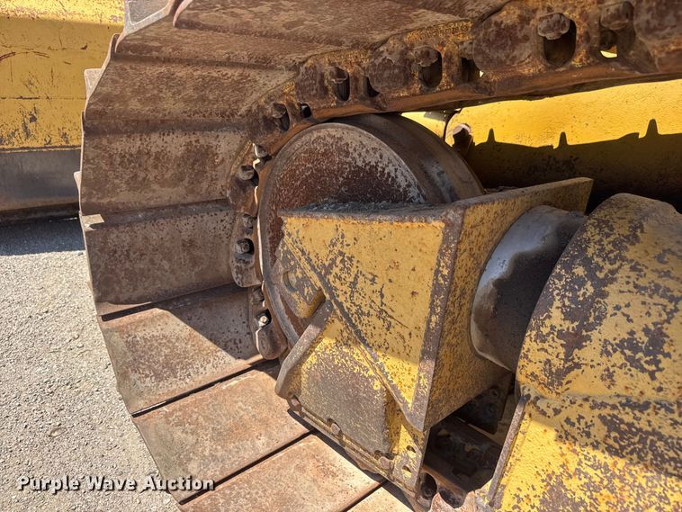 image for item MX9058 1991 Caterpillar D4H LGP dozer