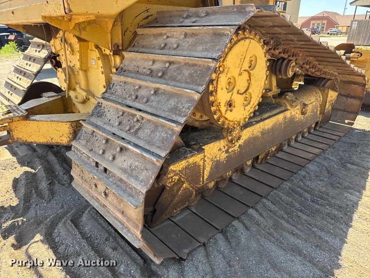 image for item MX9058 1991 Caterpillar D4H LGP dozer