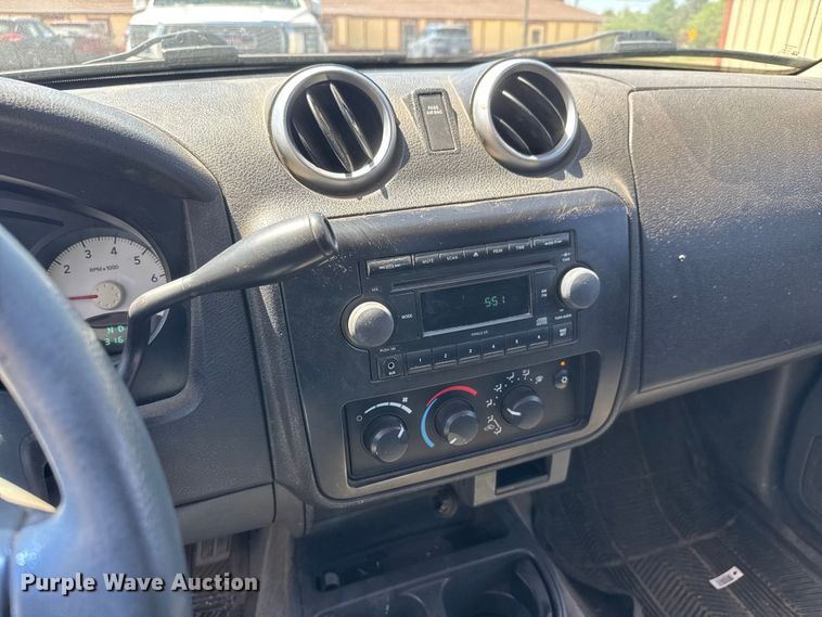 image for item MX9059 2007 Mitsubishi Raider Ext. Cab pickup truck