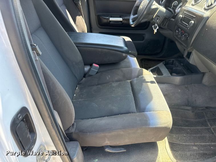 image for item MX9059 2007 Mitsubishi Raider Ext. Cab pickup truck