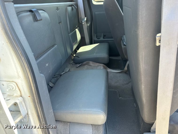 image for item MX9059 2007 Mitsubishi Raider Ext. Cab pickup truck