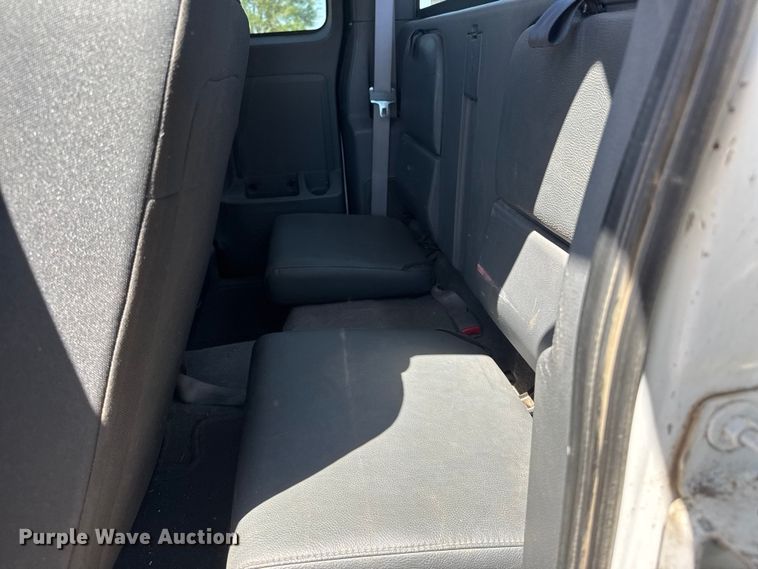 image for item MX9059 2007 Mitsubishi Raider Ext. Cab pickup truck