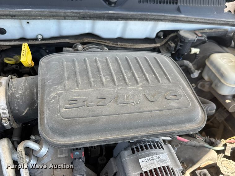 image for item MX9059 2007 Mitsubishi Raider Ext. Cab pickup truck