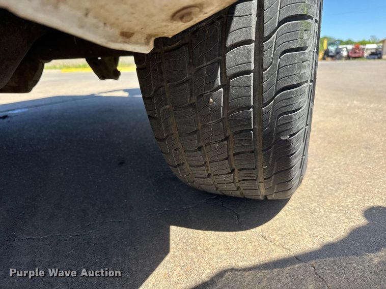 image for item MX9059 2007 Mitsubishi Raider Ext. Cab pickup truck
