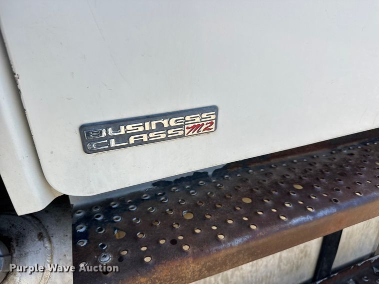 image for item MX9060 2007 Freightliner Business Class M2 refuse truck