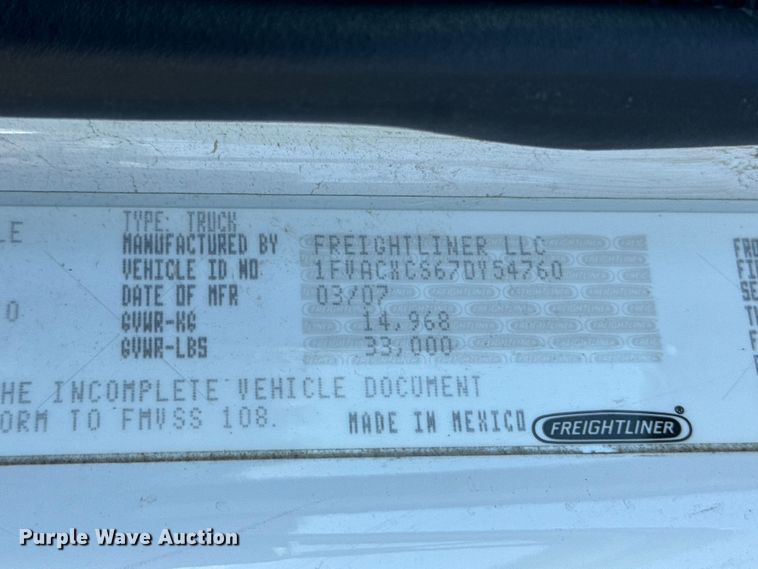 image for item MX9060 2007 Freightliner Business Class M2 refuse truck