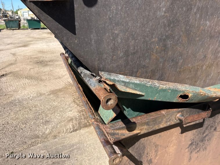 image for item MX9066 (5) dumpsters