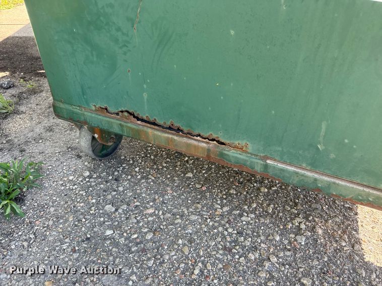 image for item MX9069 (4) dumpsters