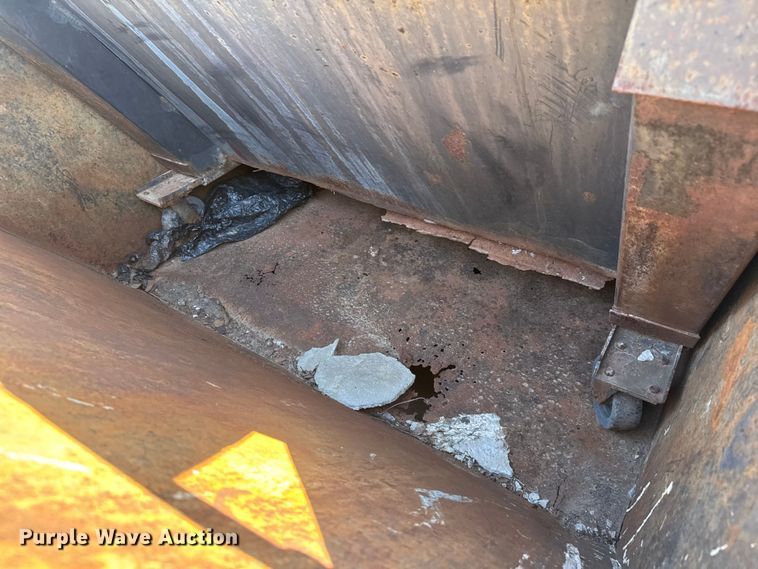 image for item MX9076 (4) dumpsters