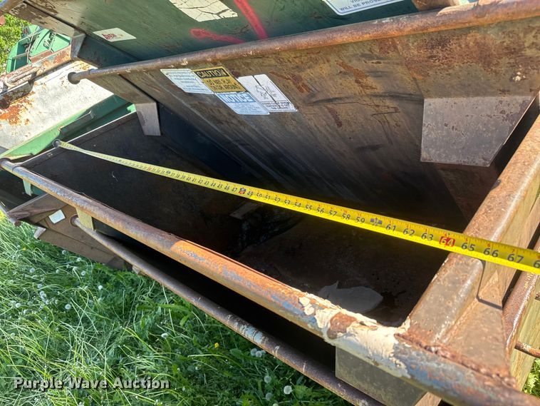 image for item MX9076 (4) dumpsters