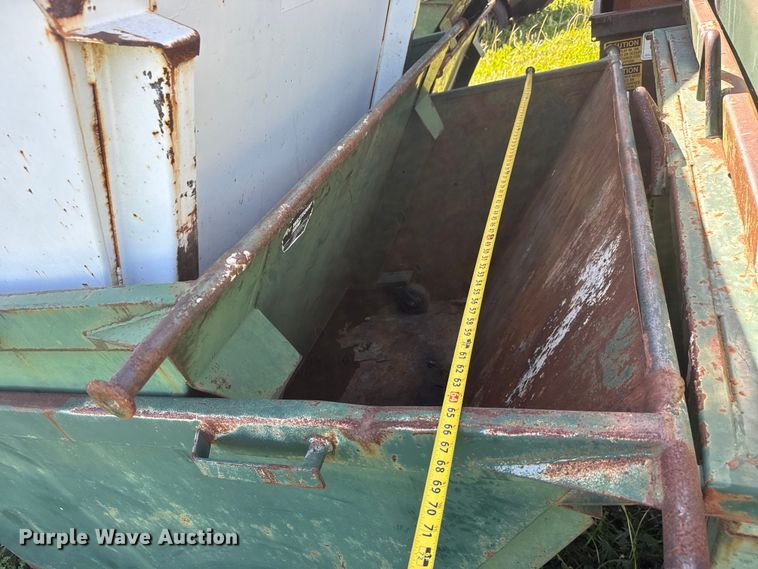 image for item MX9079 (4) dumpsters