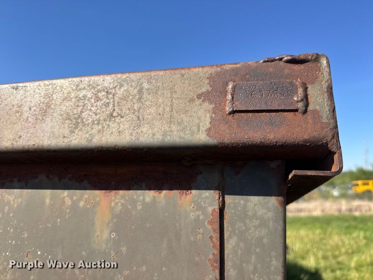 image for item MX9080 (4) dumpsters