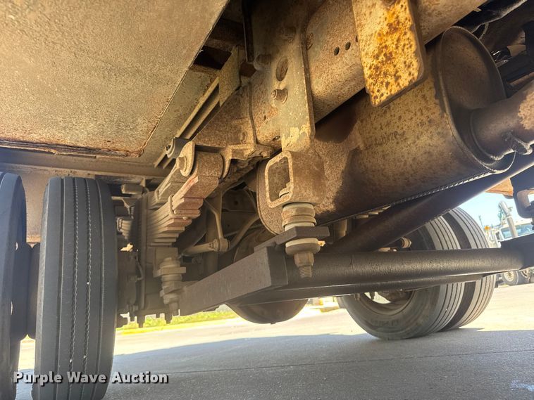 image for item MX9089 2004 Ford F550 Super Duty bucket truck