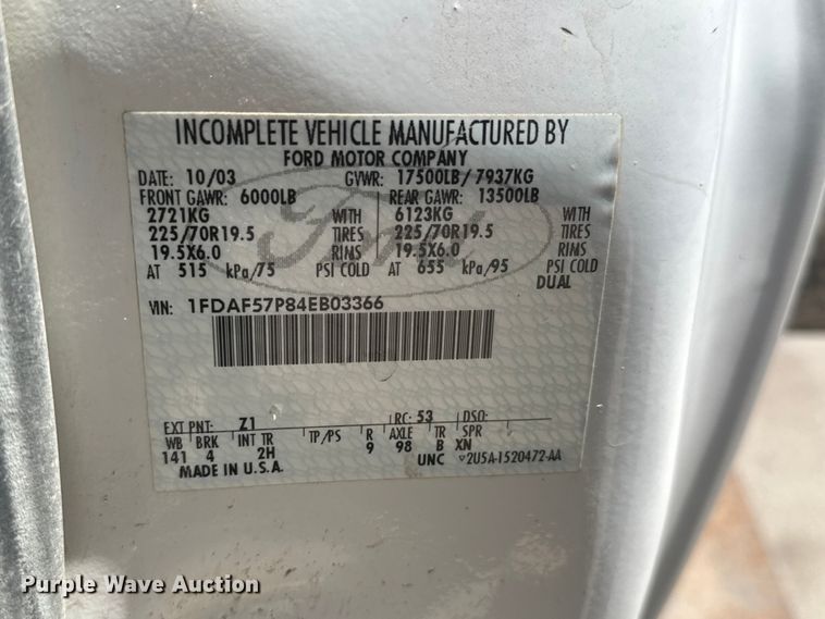 image for item MX9089 2004 Ford F550 Super Duty bucket truck