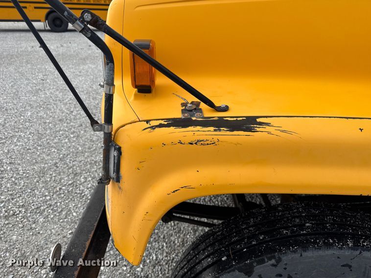 image for item ND9466 1996 Blue Bird B7 school bus