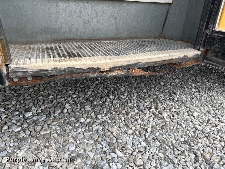 image for item ND9466 1996 Blue Bird B7 school bus