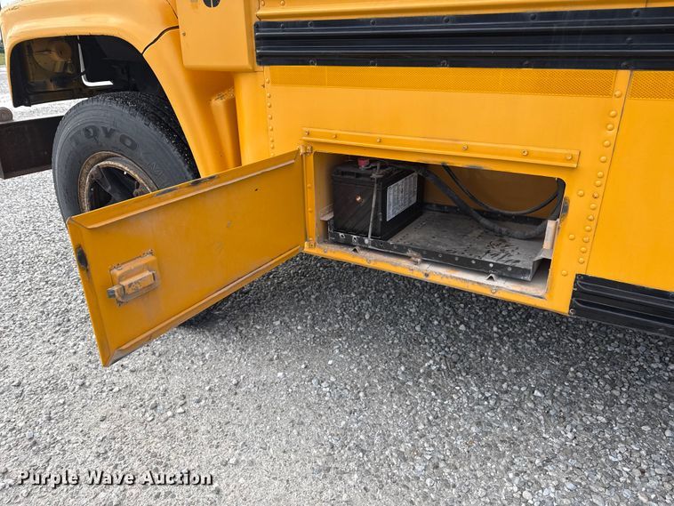 image for item ND9466 1996 Blue Bird B7 school bus