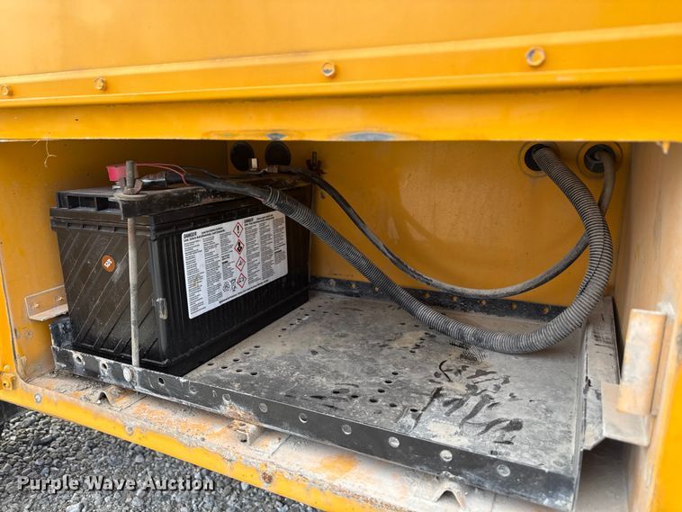 image for item ND9466 1996 Blue Bird B7 school bus