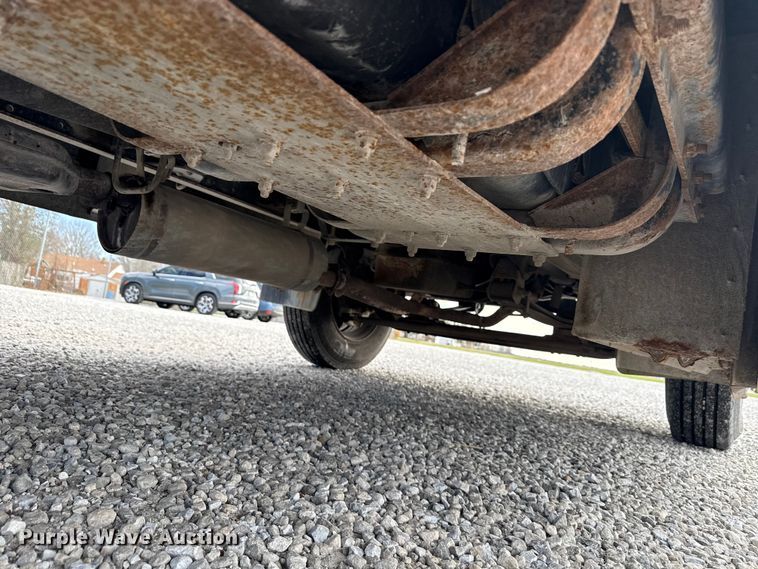 image for item ND9466 1996 Blue Bird B7 school bus