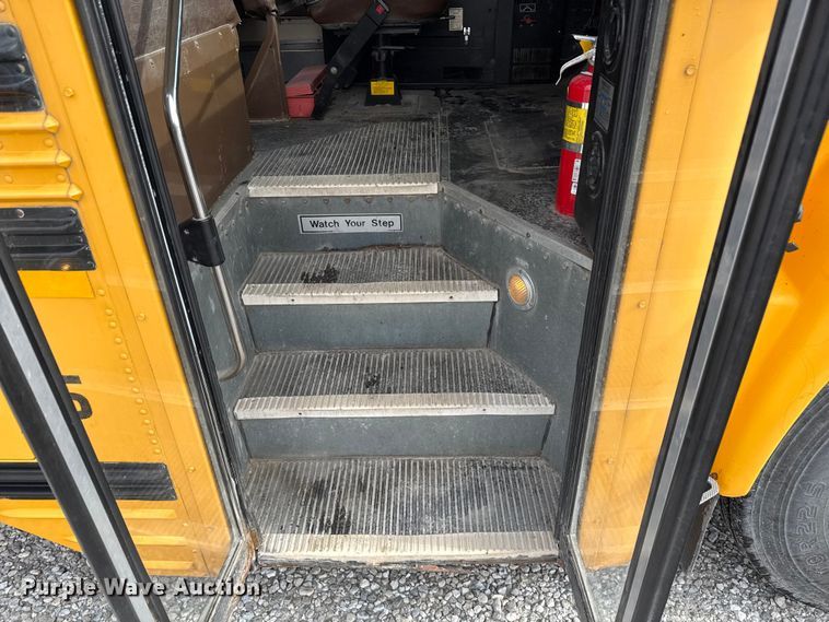 image for item ND9466 1996 Blue Bird B7 school bus