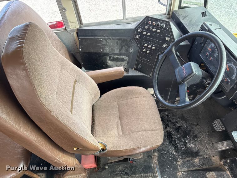 image for item ND9466 1996 Blue Bird B7 school bus