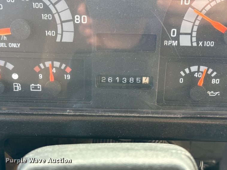 image for item ND9466 1996 Blue Bird B7 school bus