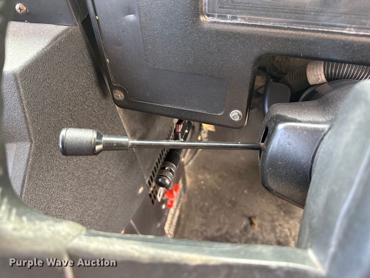 image for item ND9466 1996 Blue Bird B7 school bus