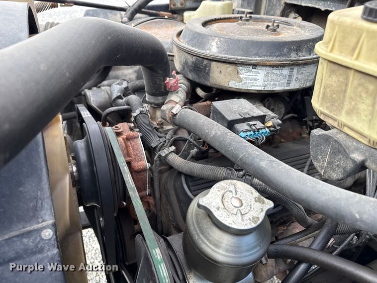 image for item ND9466 1996 Blue Bird B7 school bus