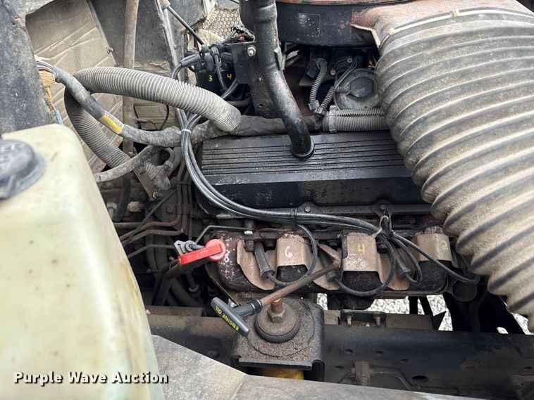 image for item ND9466 1996 Blue Bird B7 school bus