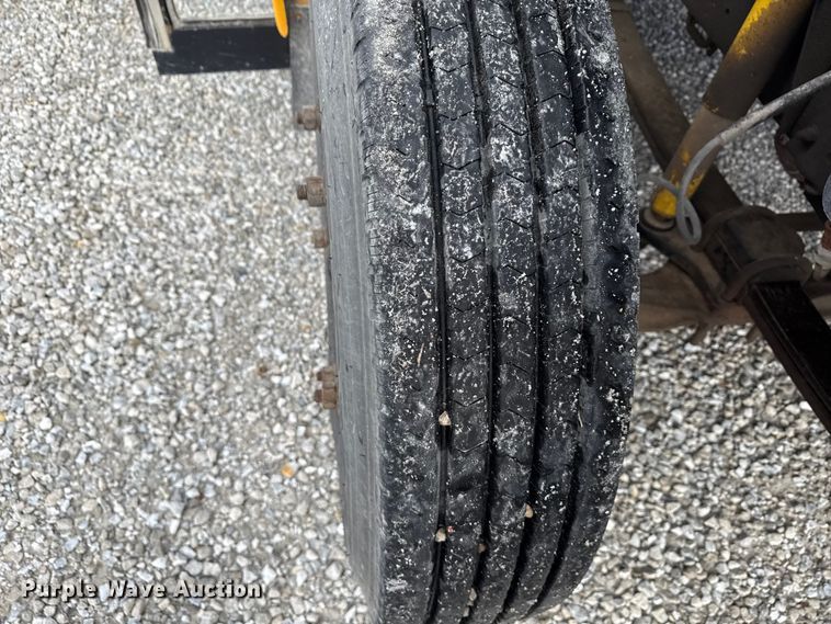 image for item ND9466 1996 Blue Bird B7 school bus