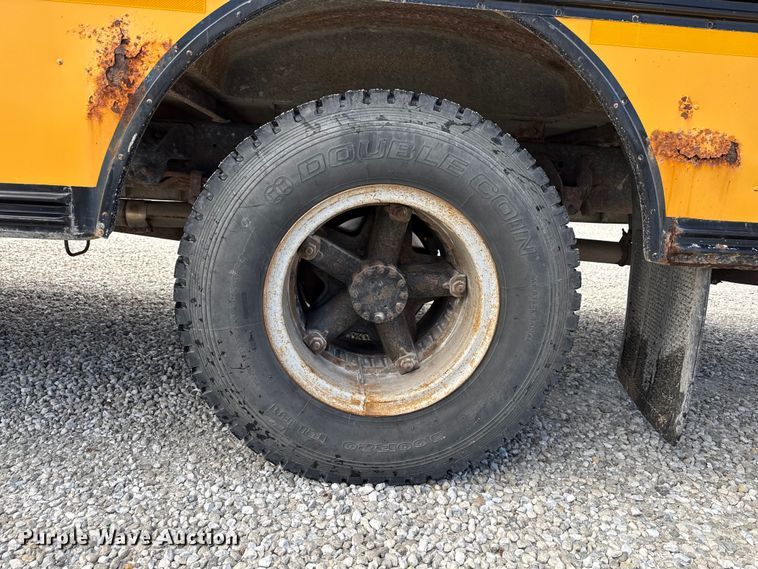 image for item ND9466 1996 Blue Bird B7 school bus